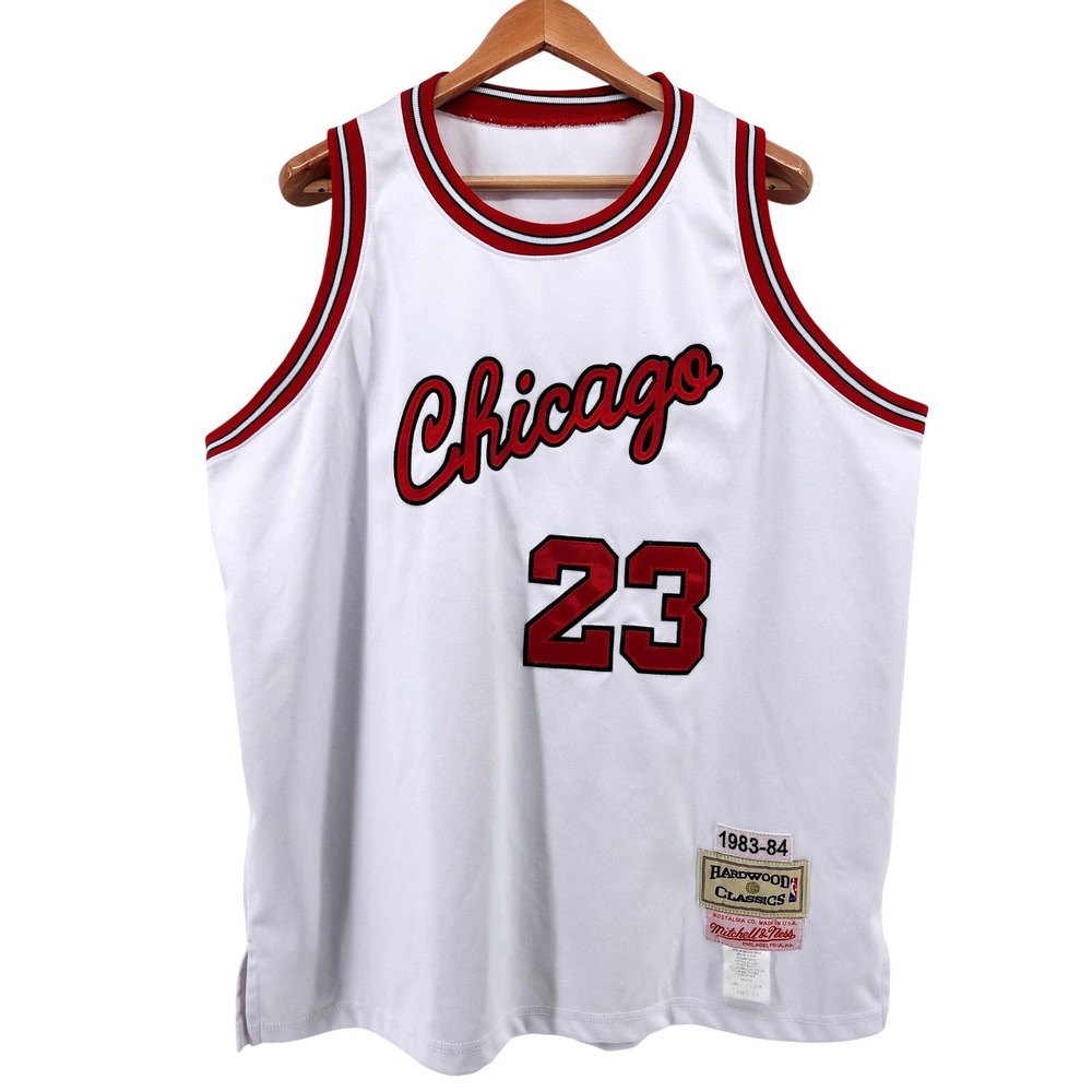 Mitchell & Ness Jordan #23 Bulls 1983-84 Rookie Hardwood Classics Jersey XXL